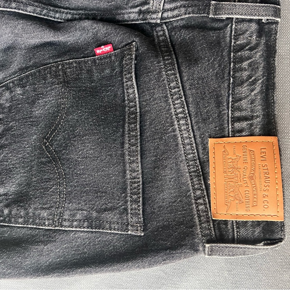 Levi's 70s High Flare Jeans - Picture 7 of 9